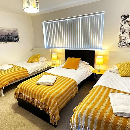 Kennedy Villa - 5 Bedroom House With Hot Tub, Wifi, Free Parkings, Close To Bicester Village Eksteriør bilde