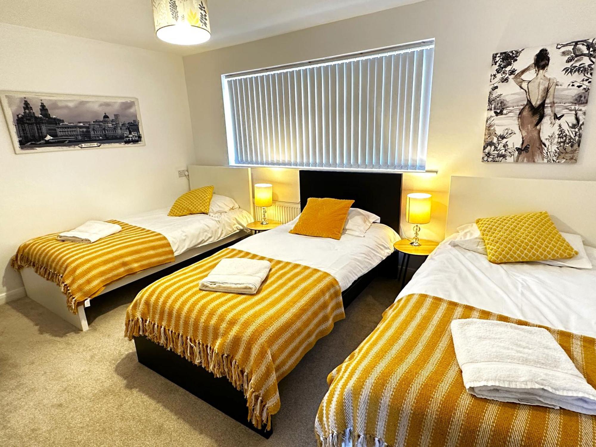 Kennedy Villa - 5 Bedroom House With Hot Tub, Wifi, Free Parkings, Close To Bicester Village Eksteriør bilde