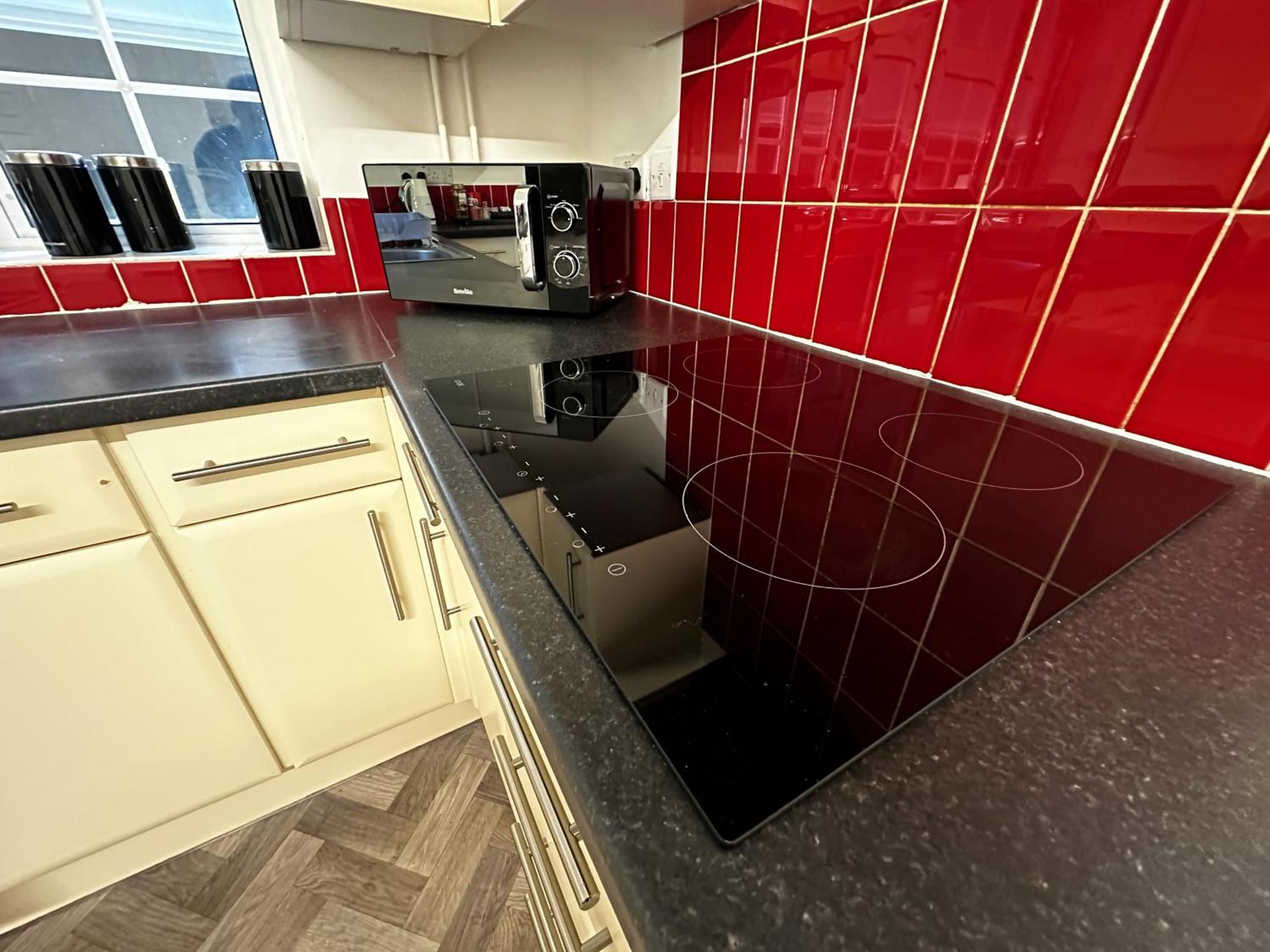 Kennedy Villa - 5 Bedroom House With Hot Tub, Wifi, Free Parkings, Close To Bicester Village Eksteriør bilde